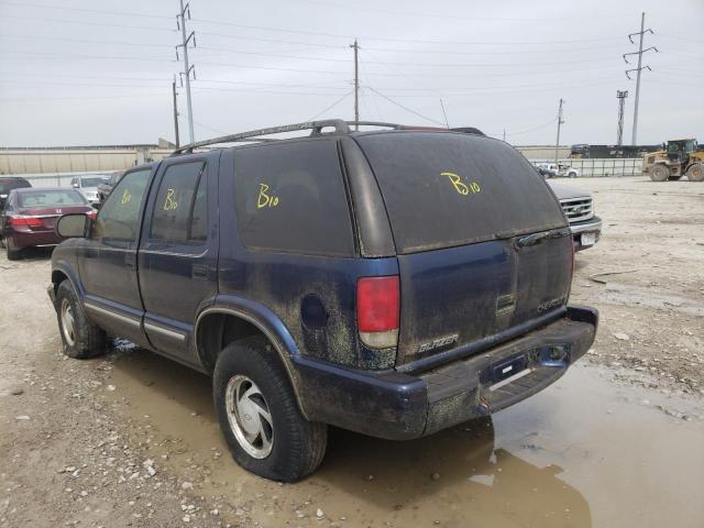 1GNDT13W512118542 - 2001 CHEVROLET BLAZER BLUE photo 3