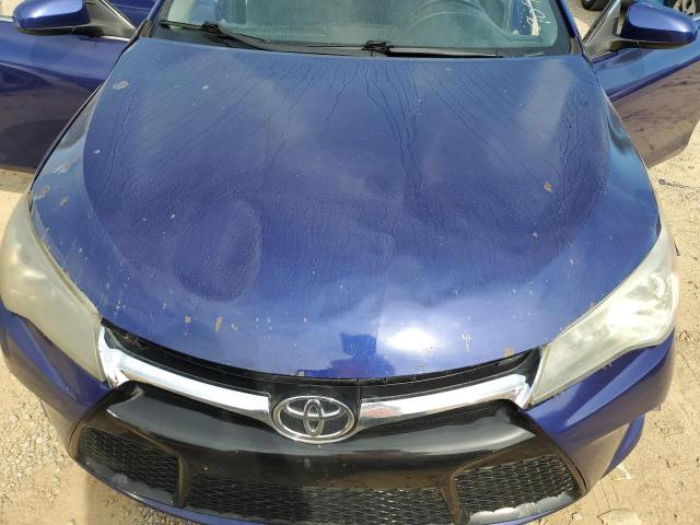 4T1BF1FK4FU909457 - 2015 TOYOTA CAMRY LE 蓝色 照片 11