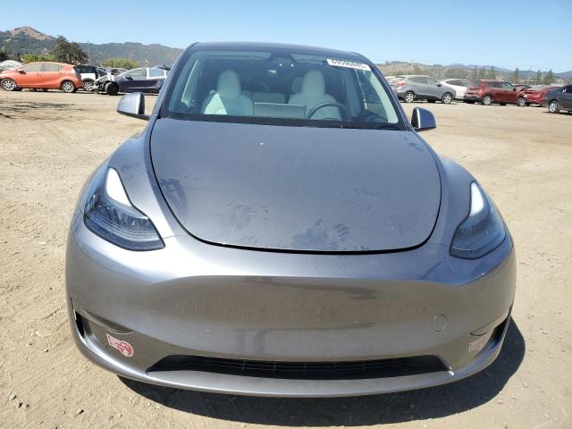 7SAYGDEF0RF128128 - 2024 TESLA MODEL Y SILVER photo 5