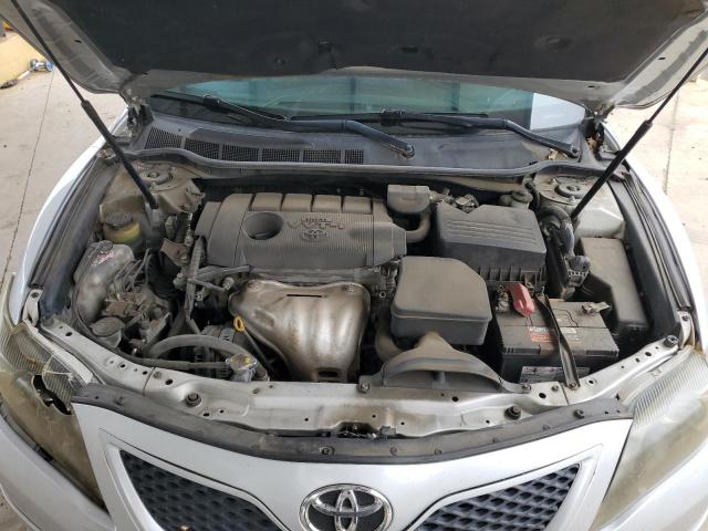 4T1BF3EK7BU201226 - 2011 TOYOTA CAMRY BASE SILVER photo 11
