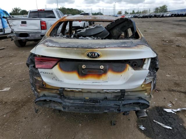 3KPF24AD5KE071640 - 2019 KIA FORTE FE BURN photo 6