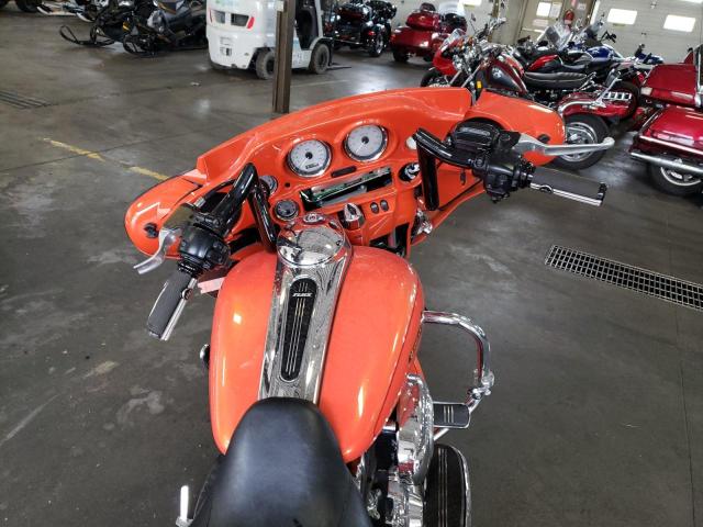 1HD1KBM19CB653138 - 2012 HARLEY-DAVIDSON FLHX STREET GLIDE ORANGE photo 5