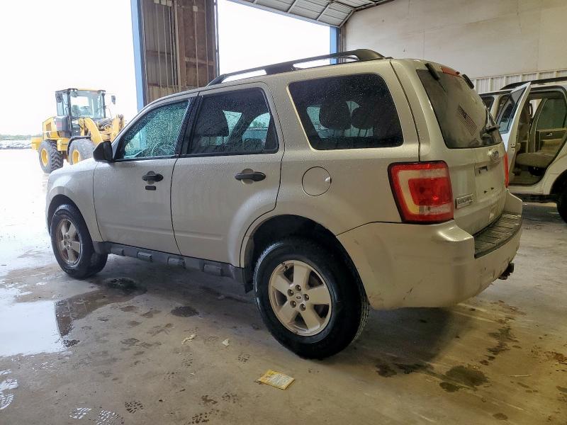 1FMCU9DG1BKC27147 - 2011 FORD ESCAPE XLT 银色 照片 2