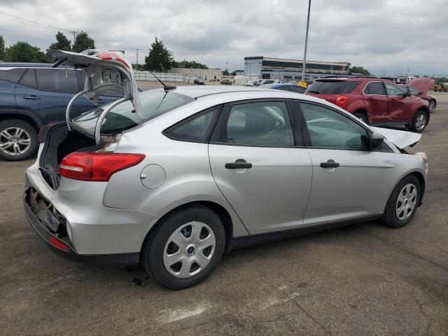 1FADP3E24HL276013 - 2017 FORD FOCUS S 银色 照片 3