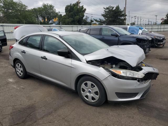 1FADP3E24HL276013 - 2017 FORD FOCUS S 银色 照片 4