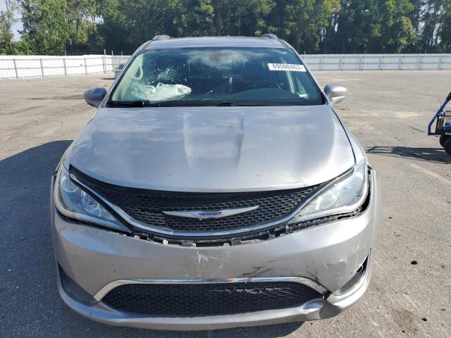 2C4RC1BG8LR131945 - 2020 CHRYSLER PACIFICA TOURING L SILVER photo 5
