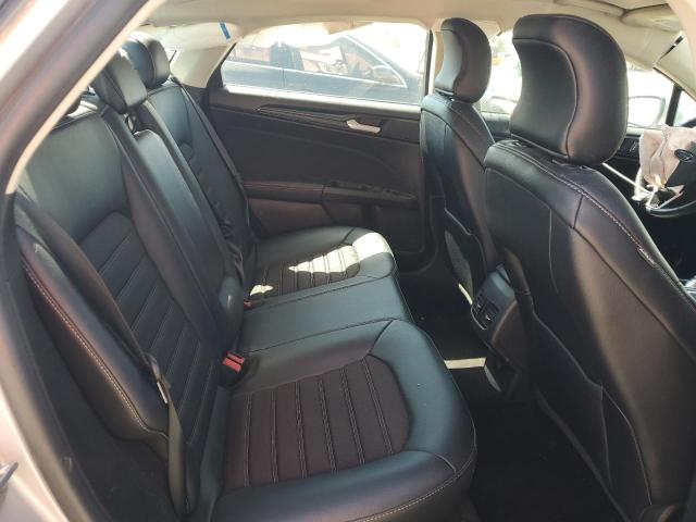 3FA6P0HD4JR193273 - 2018 FORD FUSION SE 银色 照片 10