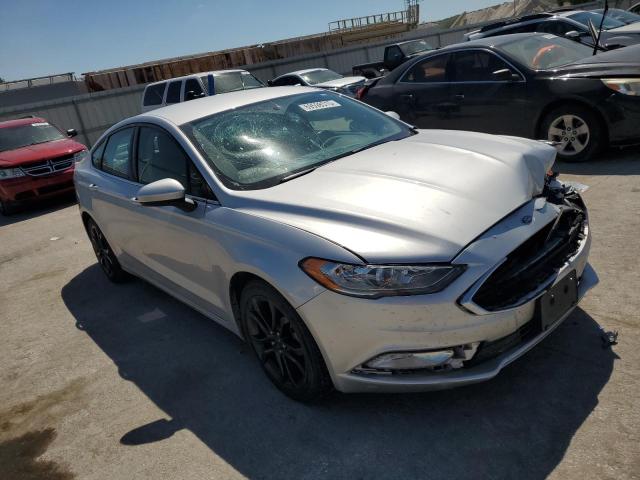 3FA6P0HD4JR193273 - 2018 FORD FUSION SE 银色 照片 4