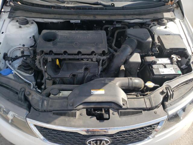 KNAFU4A28B5397501 - 2011 KIA FORTE EX თეთრი ფოტო 11