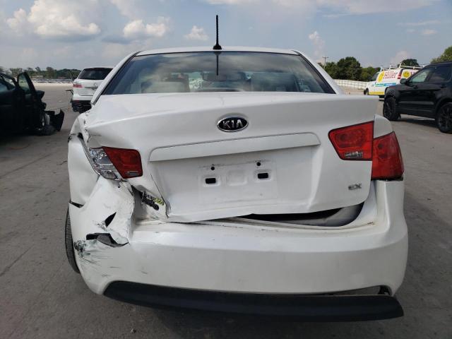 KNAFU4A28B5397501 - 2011 KIA FORTE EX თეთრი ფოტო 6