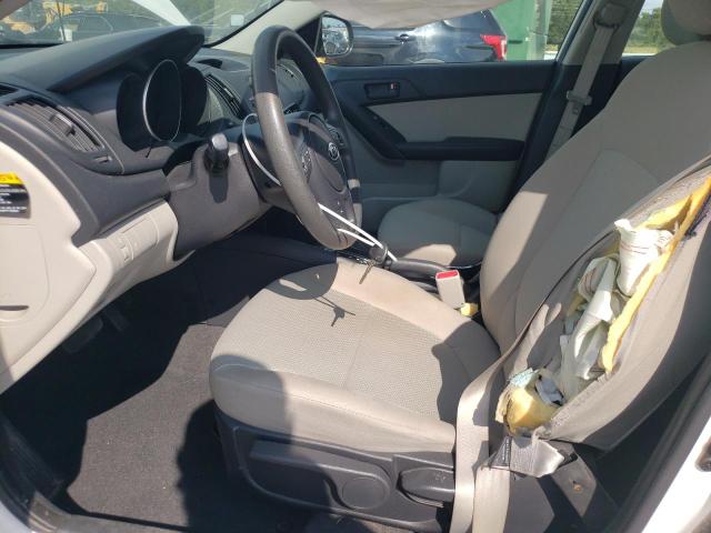 KNAFU4A28B5397501 - 2011 KIA FORTE EX თეთრი ფოტო 7