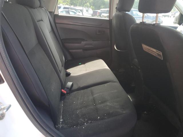 4A4AR3AU2DE011774 - 2013 MITSUBISHI OUTLANDER SPORT ES WHITE photo 11