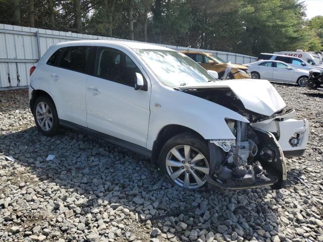 4A4AR3AU2DE011774 - 2013 MITSUBISHI OUTLANDER SPORT ES WHITE photo 4