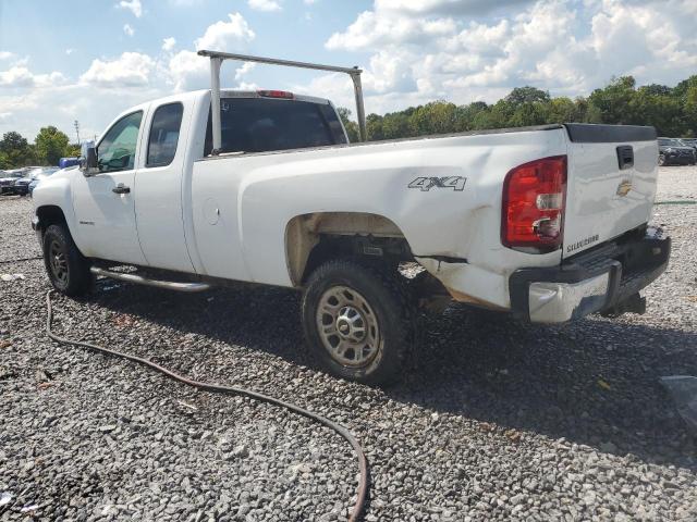 1GC2KVCG1DZ156333 - 2013 CHEVROLET SILVERADO K2500 HEAVY DUTY WHITE photo 2