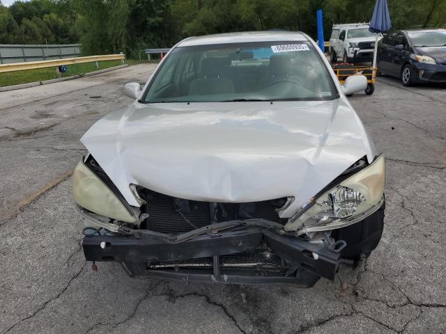 4T1BE32K94U916003 - 2004 TOYOTA CAMRY LE 银色 照片 5