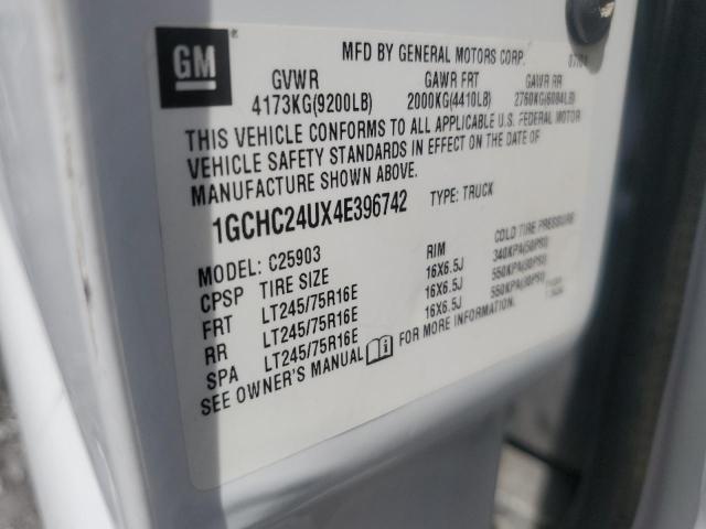 1GCHC24UX4E396742 - 2004 CHEVROLET SILVERADO C2500 HEAVY DUTY WHITE photo 12