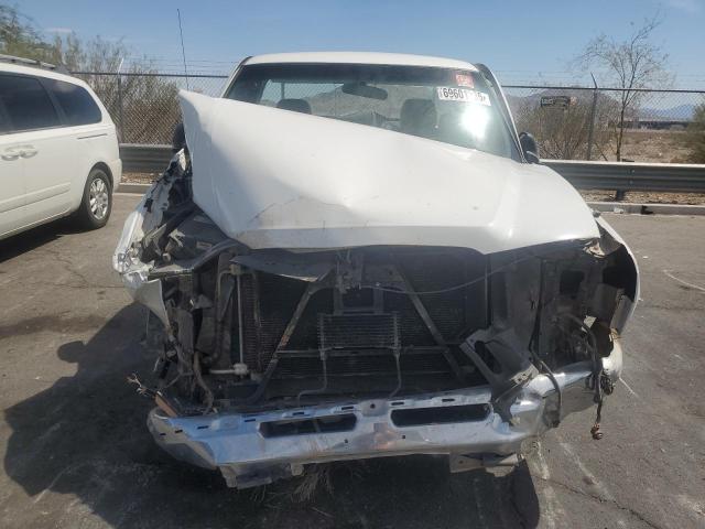 1GCHC24UX4E396742 - 2004 CHEVROLET SILVERADO C2500 HEAVY DUTY WHITE photo 5