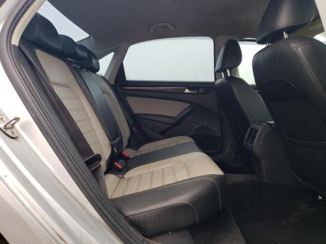 1VWBT7A37FC093055 - 2015 VOLKSWAGEN PASSAT SE SILVER photo 10