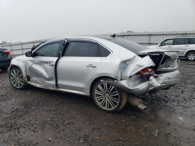 1VWBT7A37FC093055 - 2015 VOLKSWAGEN PASSAT SE SILVER photo 2