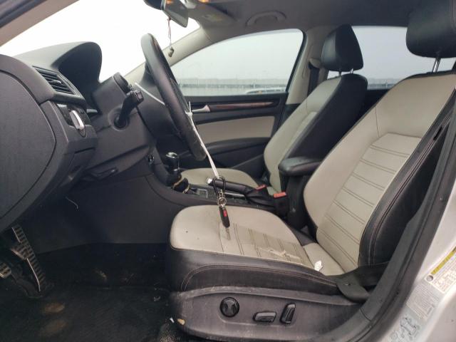 1VWBT7A37FC093055 - 2015 VOLKSWAGEN PASSAT SE SILVER photo 7