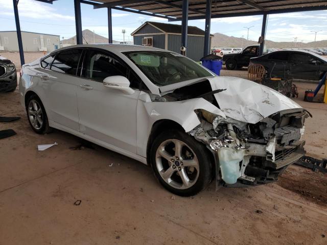 3FA6P0HD3GR391206 - 2016 FORD FUSION SE WHITE photo 4