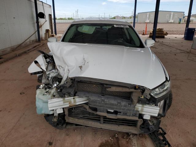 3FA6P0HD3GR391206 - 2016 FORD FUSION SE WHITE photo 5