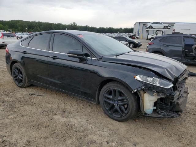 3FA6P0H74GR331560 - 2016 FORD FUSION SE BLACK photo 4