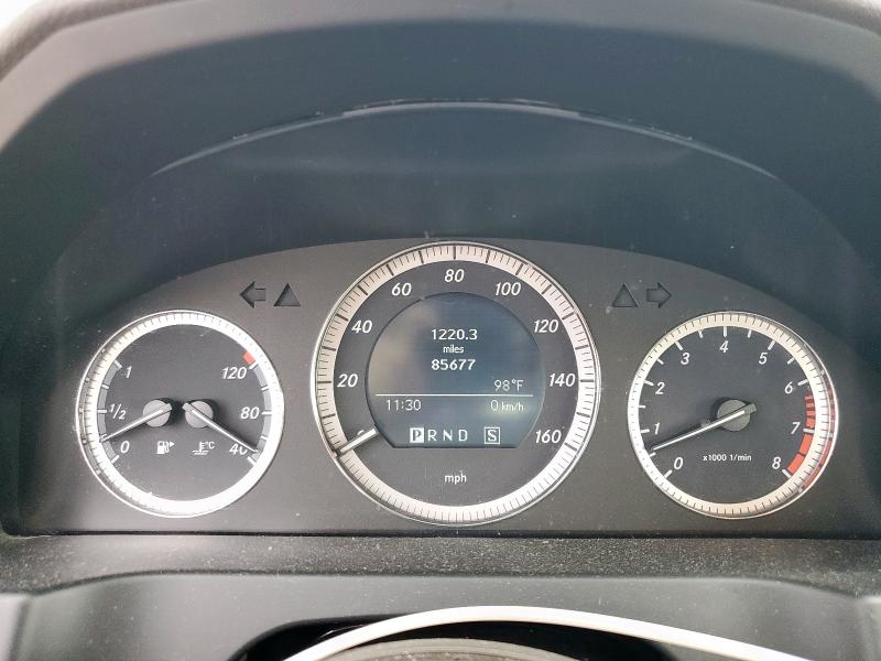 WDDGF81X99R044648 - 2009 MERCEDES-BENZ C 300 4MATIC WHITE photo 9