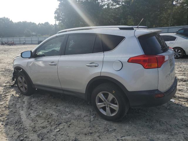2T3WFREV3FW146771 - 2015 TOYOTA RAV4 XLE SILVER photo 2