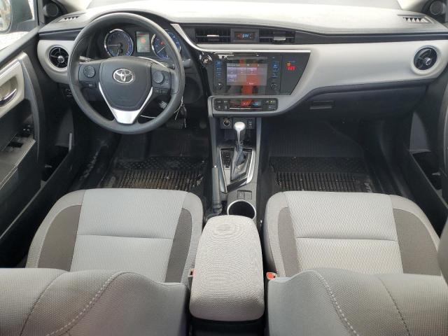 2T1BURHE6JC056291 - 2018 TOYOTA COROLLA L Schwarz Foto 8