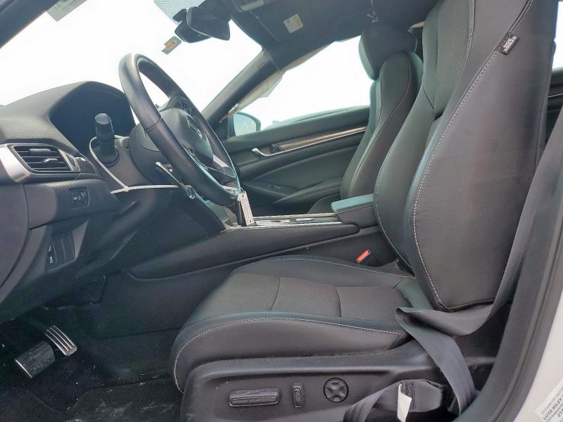 1HGCV1F38MA098475 - 2021 HONDA ACCORD SPORT თეთრი ფოტო 7