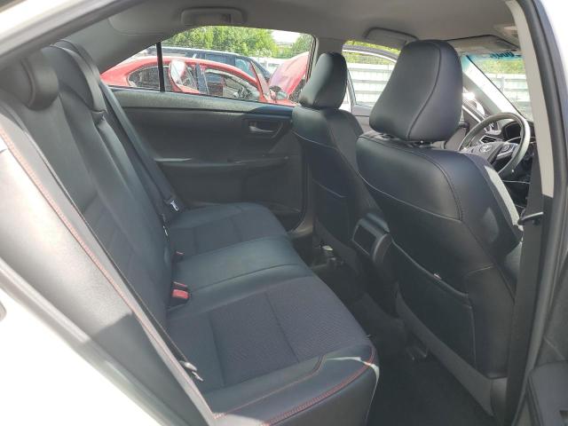 4T1BF1FK8HU789357 - 2017 TOYOTA CAMRY LE WHITE photo 10