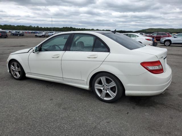 WDDGF8BB4AR108828 - 2010 MERCEDES-BENZ C 300 4MATIC WHITE photo 2