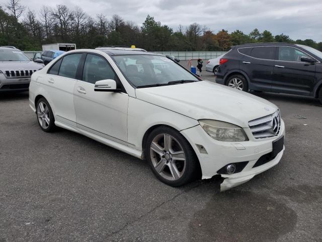 WDDGF8BB4AR108828 - 2010 MERCEDES-BENZ C 300 4MATIC WHITE photo 4