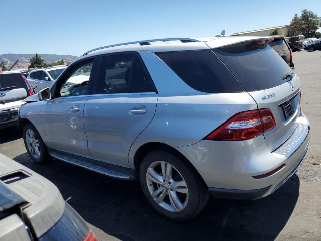 4JGDA5HB2EA352964 - 2014 MERCEDES-BENZ ML 350 4MATIC SILVER photo 2