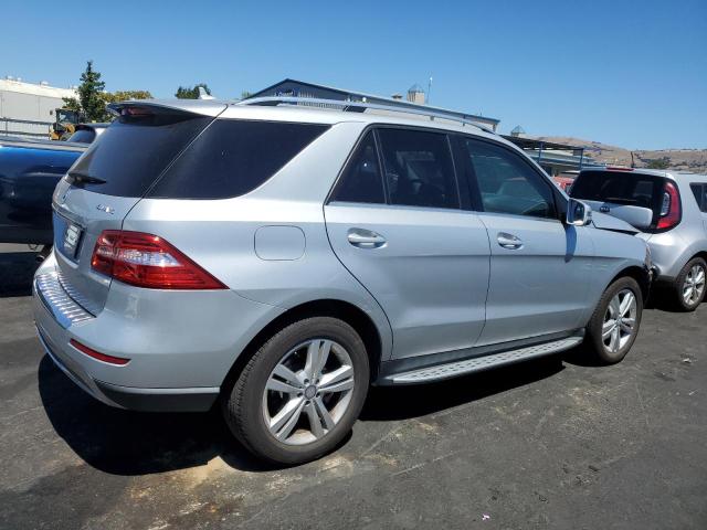 4JGDA5HB2EA352964 - 2014 MERCEDES-BENZ ML 350 4MATIC SILVER photo 3