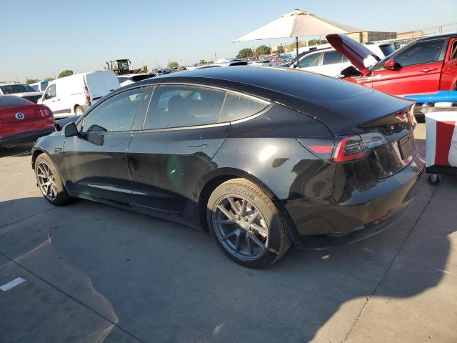 5YJ3E1EB6NF251385 - 2022 TESLA MODEL 3 BLACK photo 2