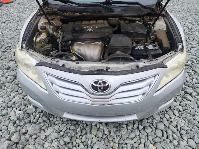 4T1BF3EK3AU071279 - 2010 TOYOTA CAMRY BASE 银色 照片 11