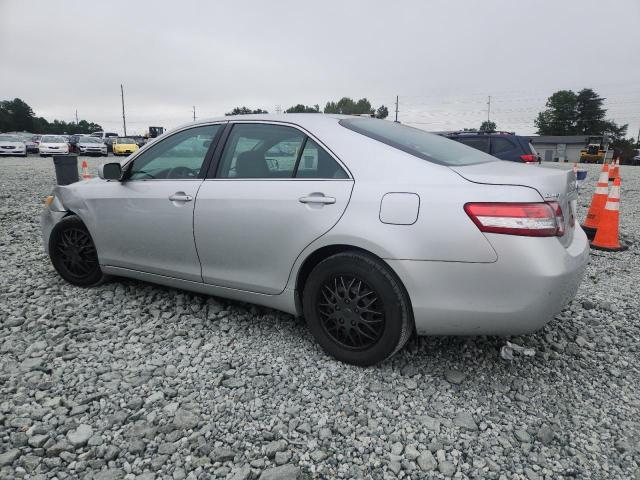 4T1BF3EK3AU071279 - 2010 TOYOTA CAMRY BASE 银色 照片 2