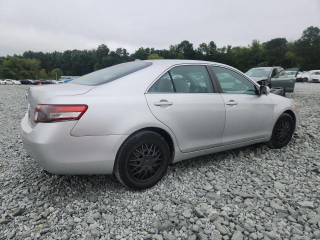 4T1BF3EK3AU071279 - 2010 TOYOTA CAMRY BASE 银色 照片 3