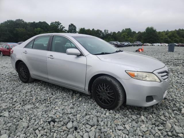 4T1BF3EK3AU071279 - 2010 TOYOTA CAMRY BASE 银色 照片 4