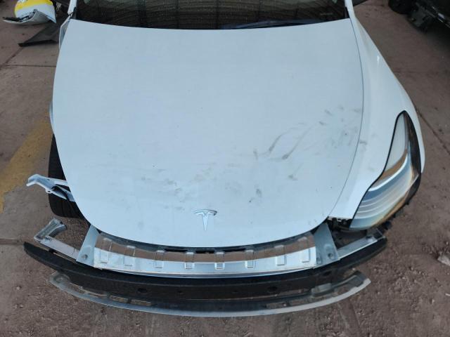 7SAYGDEE0PA050659 - 2023 TESLA MODEL Y Weiß Foto 11