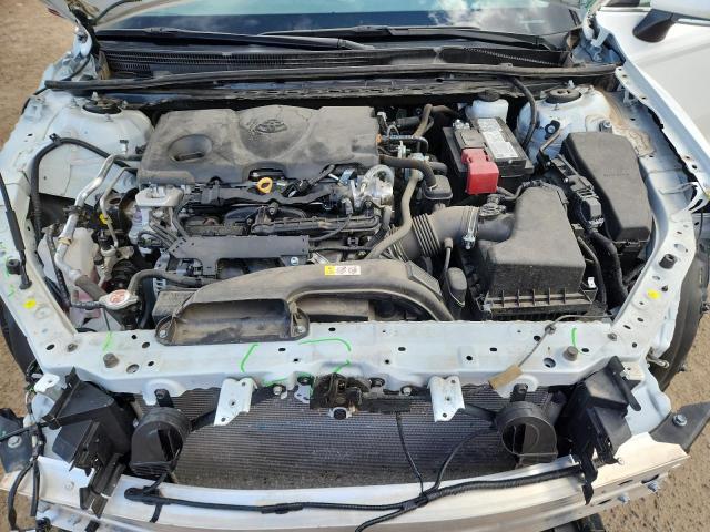 4T1T11AK2NU075715 - 2022 TOYOTA CAMRY SE 白色 照片 11