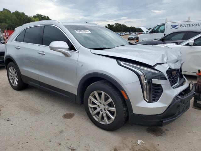 1GYAZAR43KF111268 - 2019 CADILLAC XT4 LUXURY SILVER photo 4