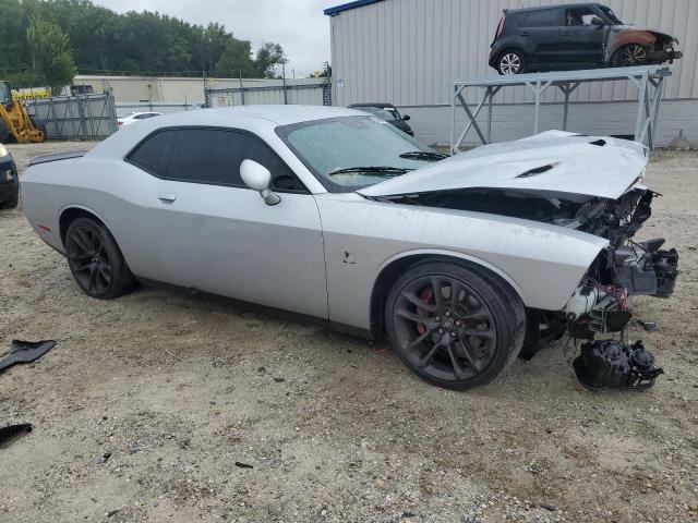 2C3CDZFJ2NH131900 - 2022 DODGE CHALLENGER R/T SCAT PACK SILVER photo 4
