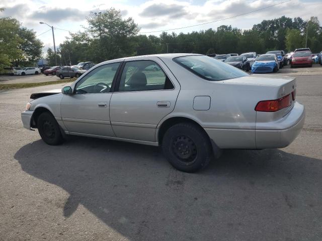 4T1BG22K5YU002339 - 2000 TOYOTA CAMRY CE 银色 照片 2