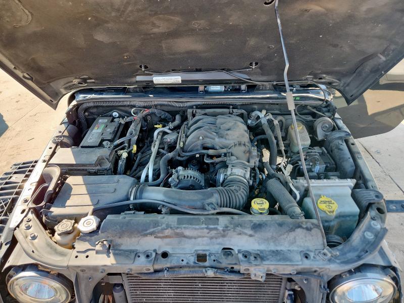 1C4BJWEGXHL627877 - 2017 JEEP WRANGLER U SAHARA BLACK photo 12