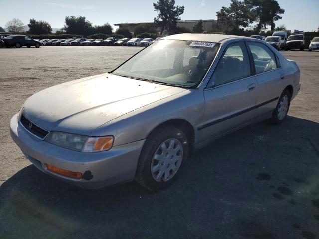 1HGCE6640TA005548 - 1996 HONDA ACCORD LX TAN photo 1