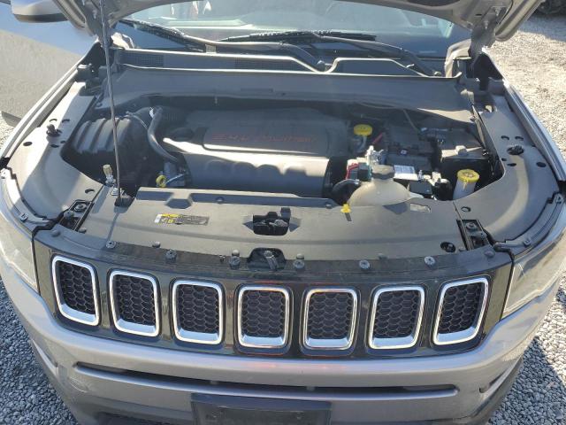 3C4NJDBB6JT116316 - 2018 JEEP COMPASS LATITUDE Srebrny zdjęcie 12