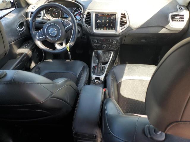 3C4NJDBB6JT116316 - 2018 JEEP COMPASS LATITUDE Srebrny zdjęcie 8